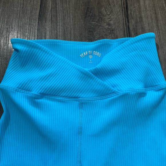 Year Of Ours Ribbed V Waist Biker Short in color Pisces Blue size Small - Picture 3 of 5